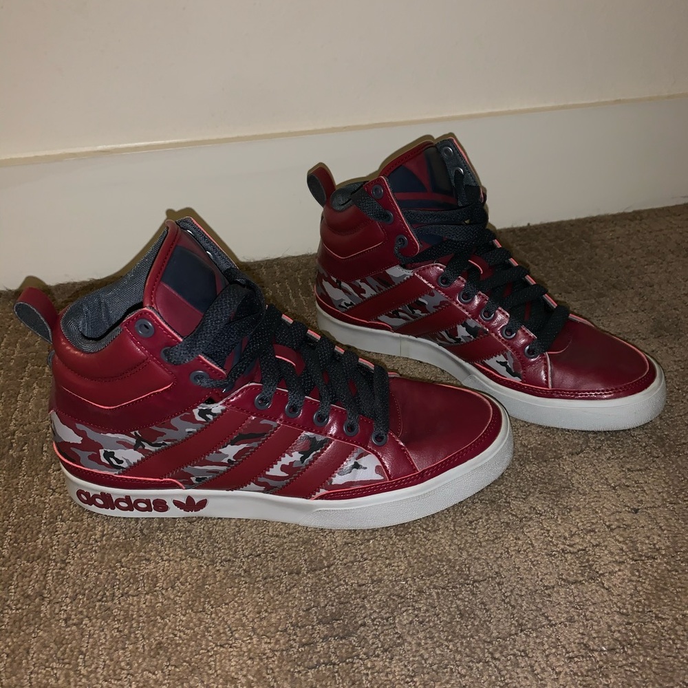 Men’s Adidas Maroon and Camo